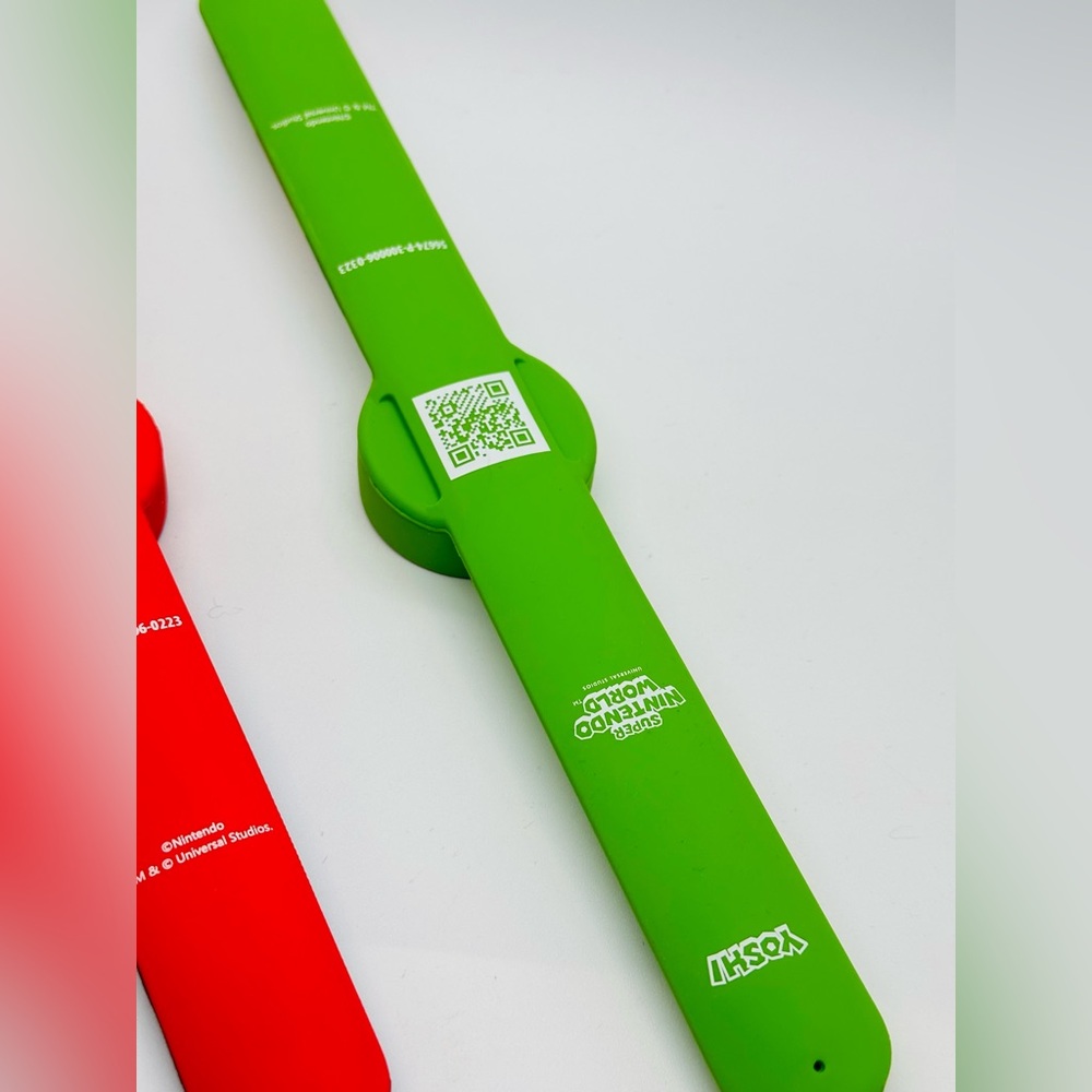 Super Nintendo World Power Up Band Slap Bracelets Mario Yoshi Universal Studios - Picture 4 of 6